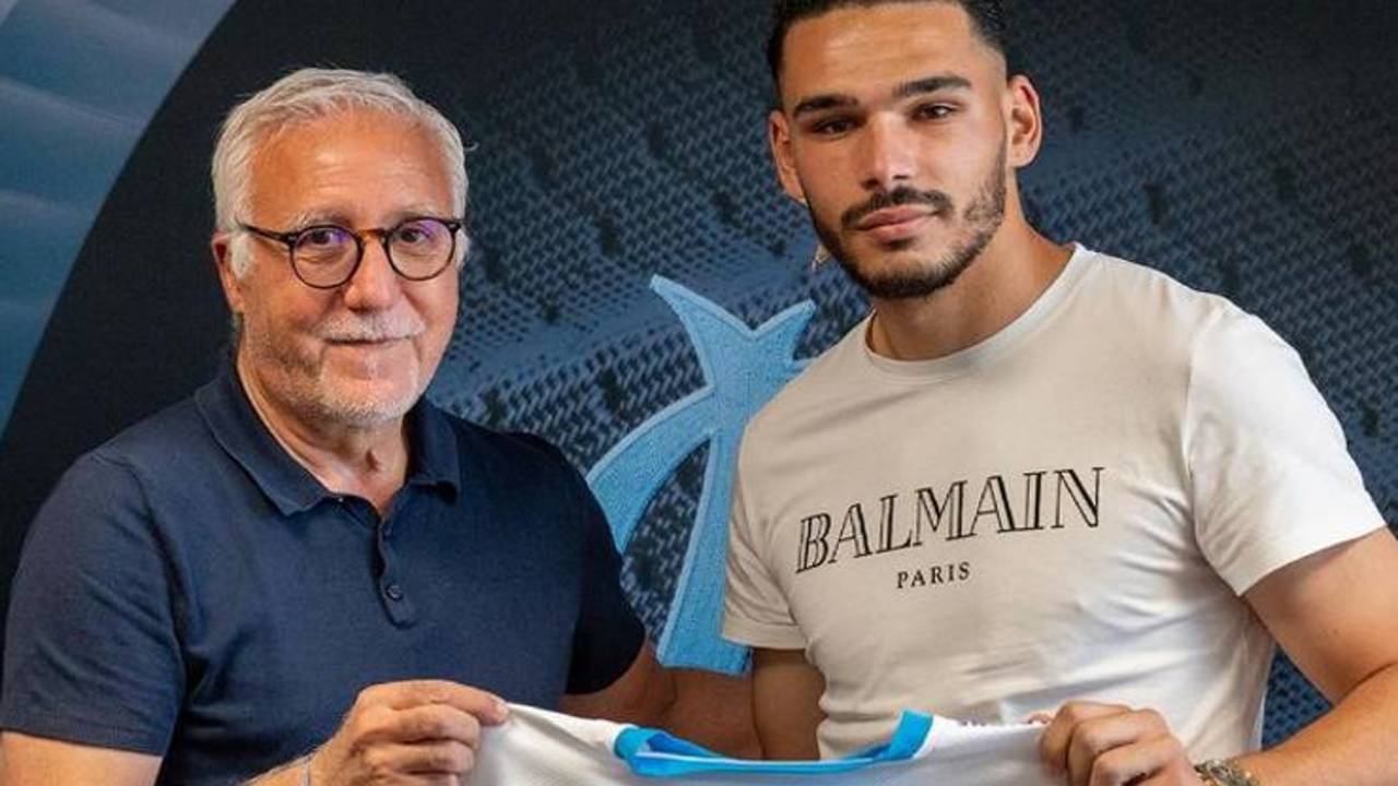 Un international U20 algérien passe en Pro dans une grosse écurie française