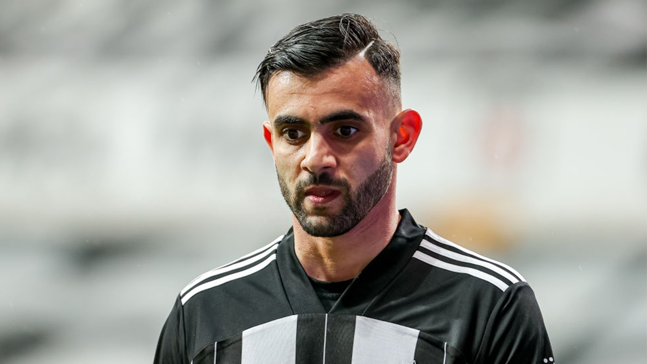 Le coach de Besiktas s'emporte contre Rachid Ghezzal !