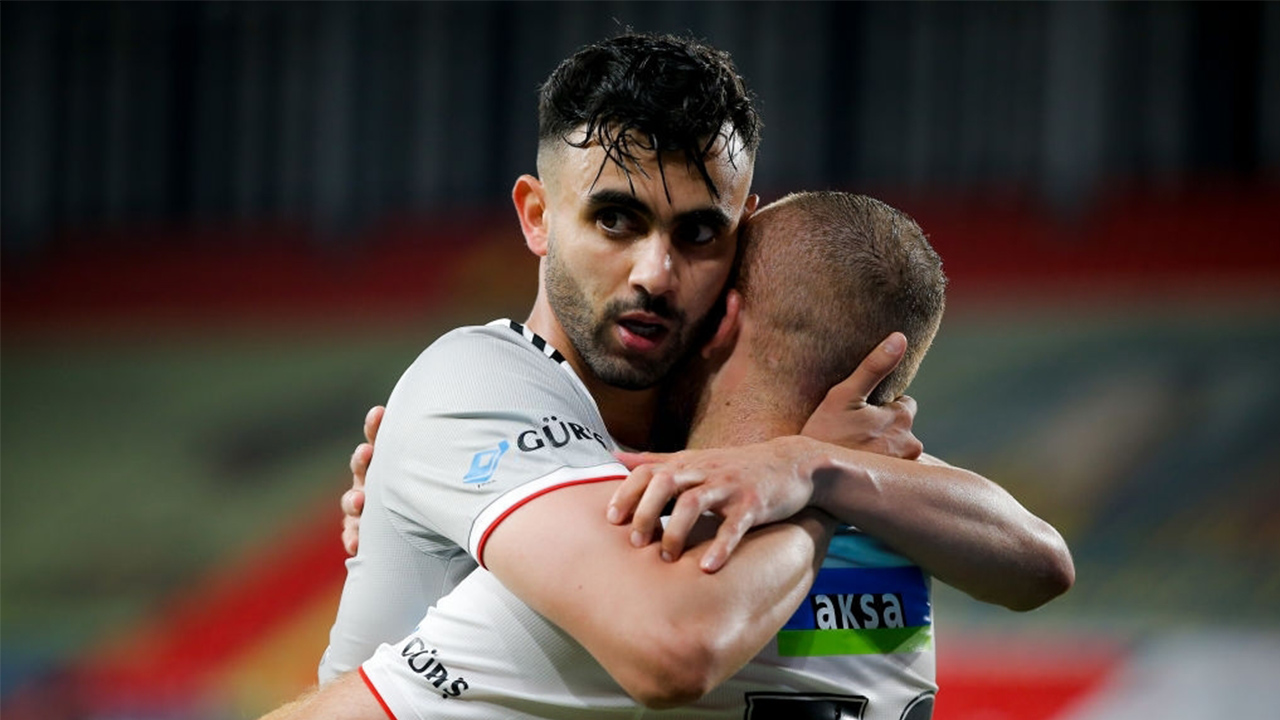Ghezzal offre le titre de champion à Besiktas (Vidéo)