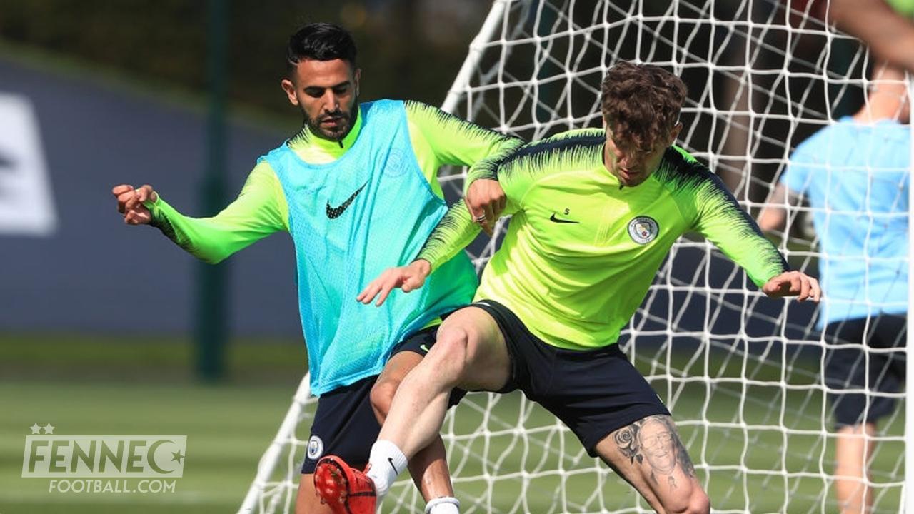 Man City: Une embrouille entre Mahrez et Stones dans le tunnel (Vidéo)