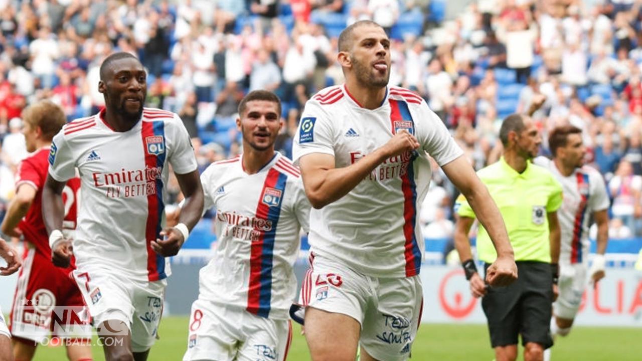 Lyon : Islam Slimani fait la une du journal français L'Equipe !