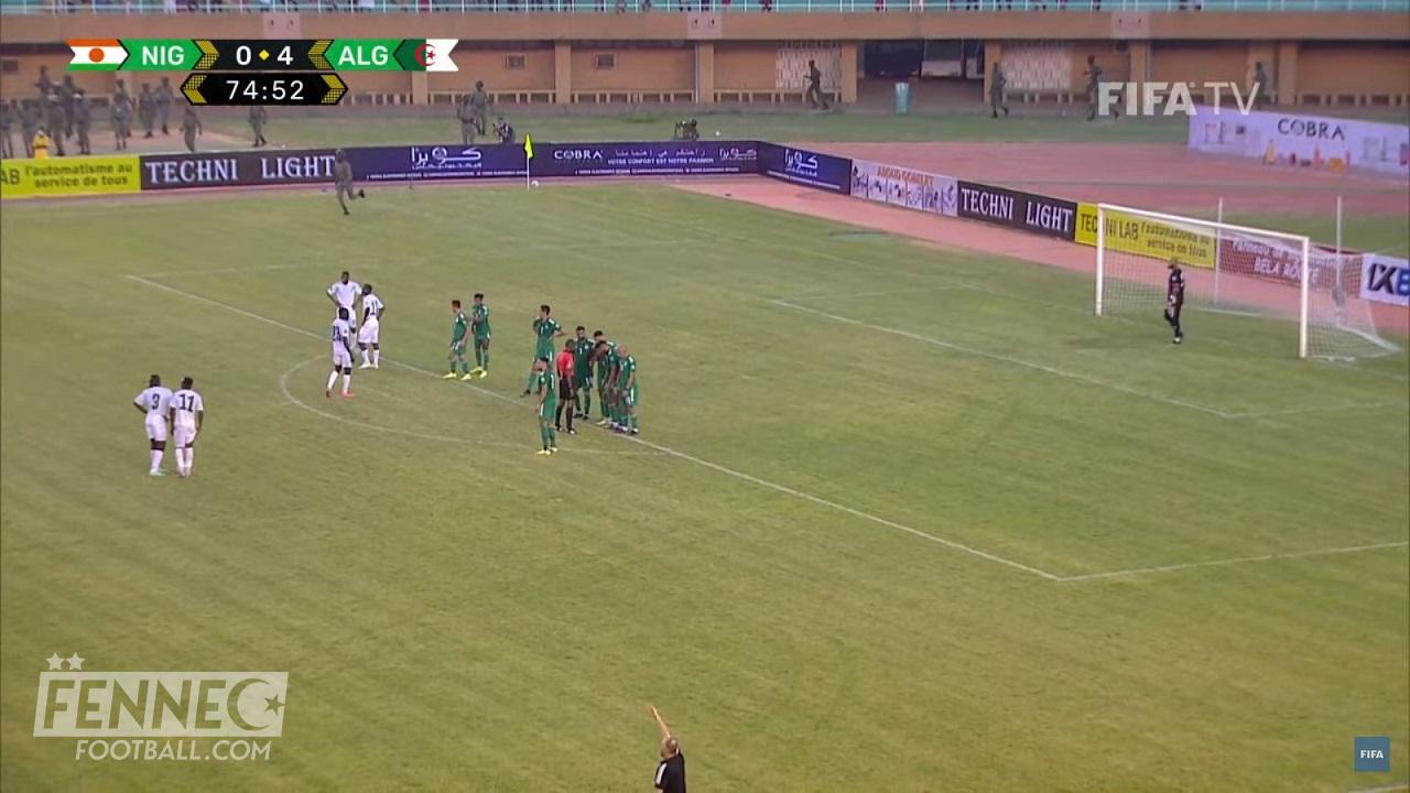 La scène insolite non diffusée à la télévision lors de Niger Algérie ! (Vidéo)