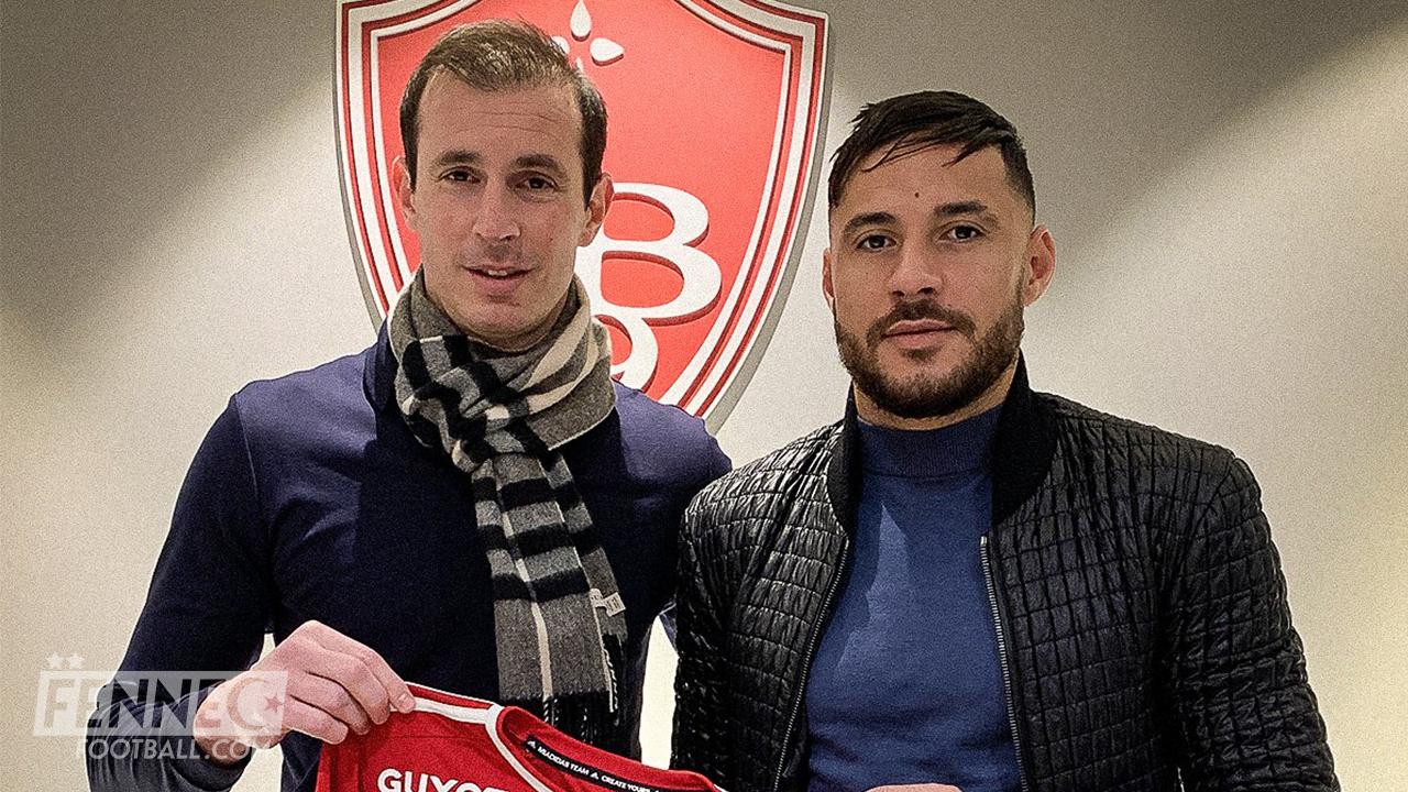 Outre Belaili, Brest a tenté de faire signer un autre international algérien