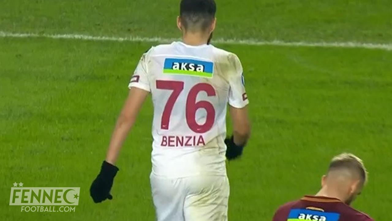 Benzia botte un coup franc majestueux à " la Ronaldo " et enflamme la toile (Vidéo)