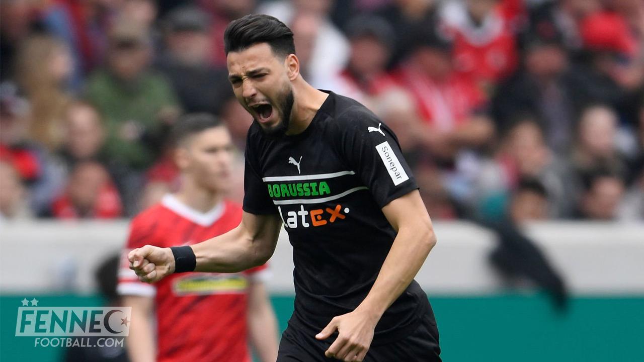 Ramy Bensebaini aux côtés de Benjamin Pavard et de Sadio Mané
