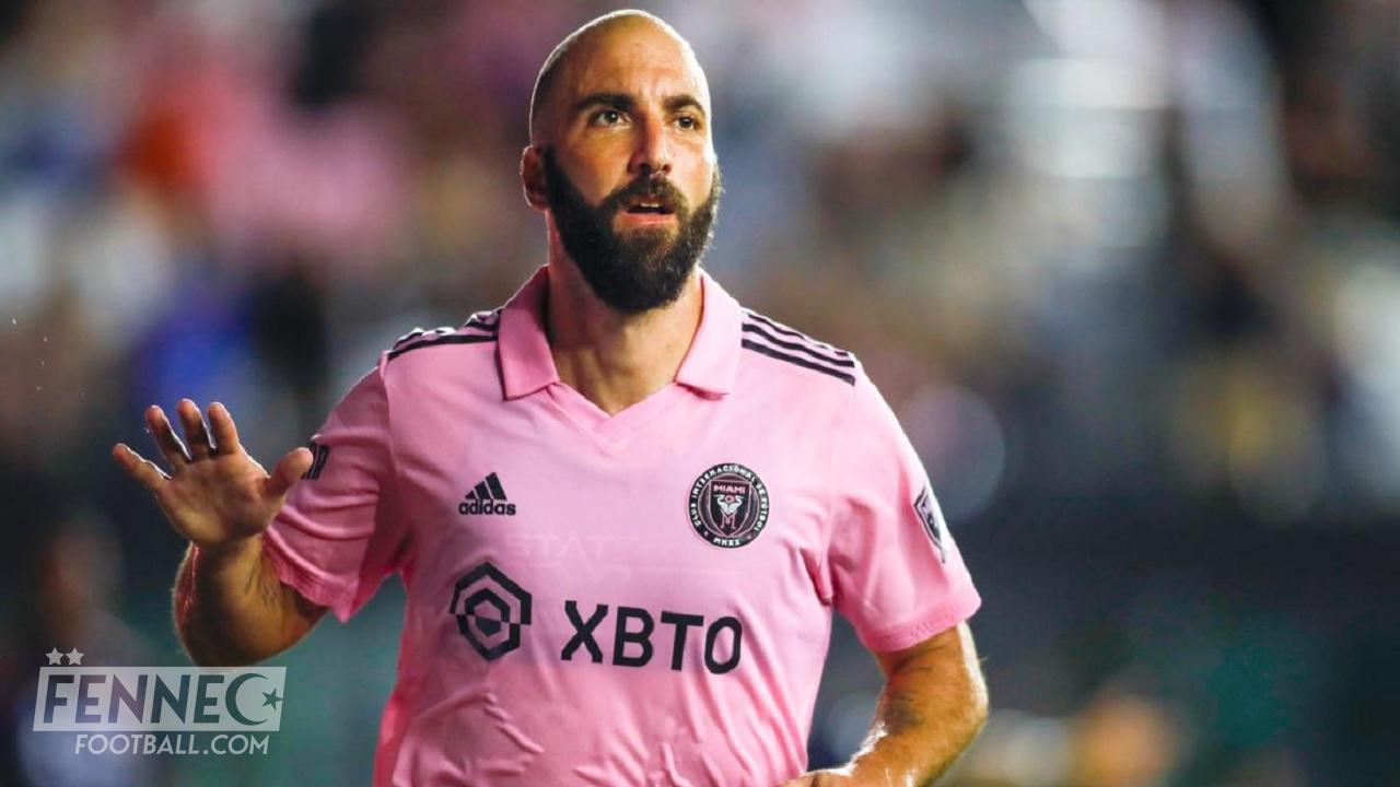 Un but sur un coup franc surpuissant de Gonzalo Higuain (Vidéo)