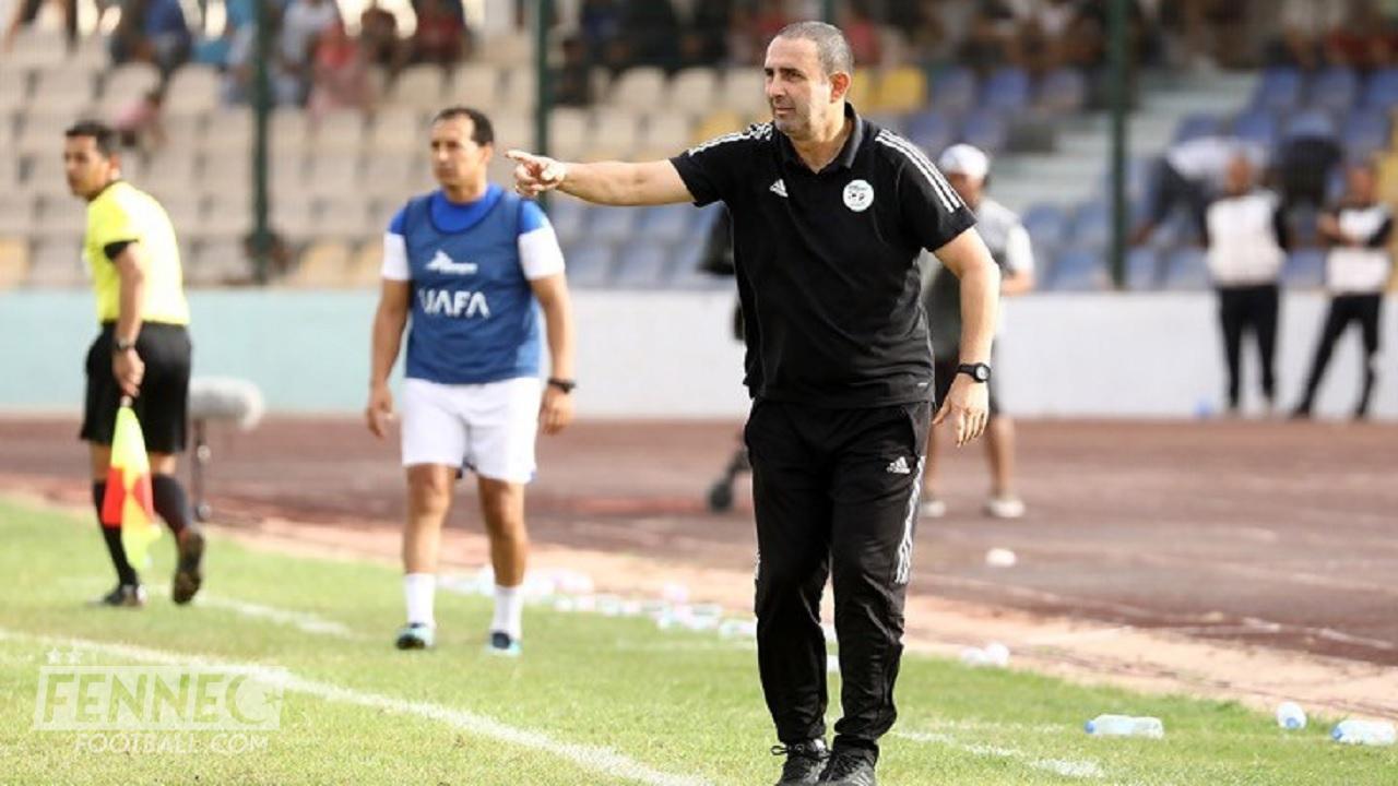 Équipe d'Algérie : le coach Arezki Remane moqué sur ses conseils (Vidéo)