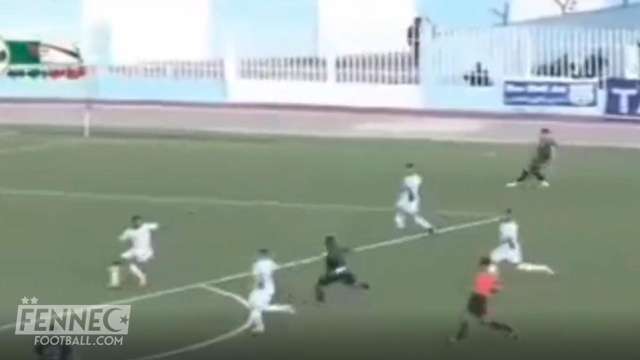 Contrôle de la poitrine, puis tir de loin : un but hallucinant en championnat algérien (Vidéo)