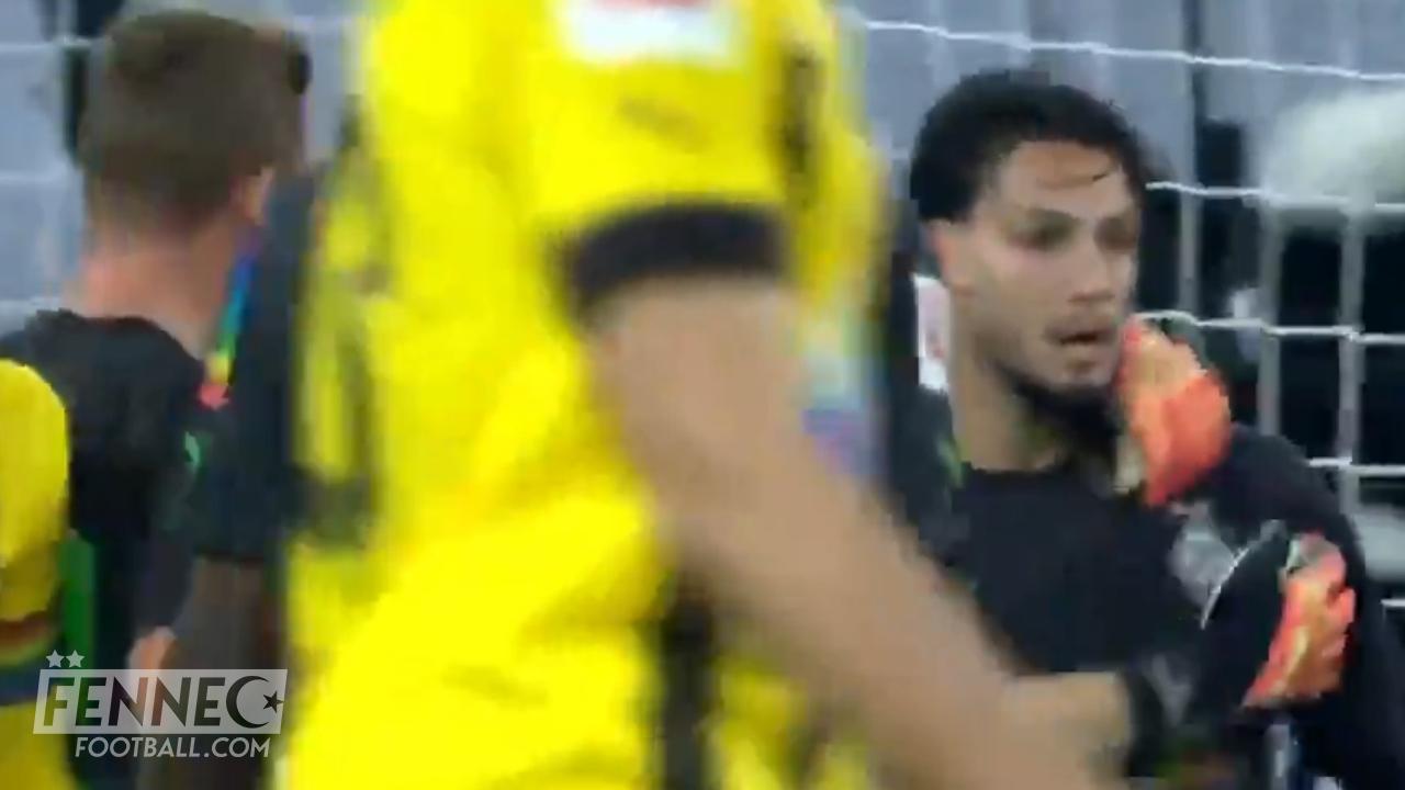 Le sauvetage incroyable de Bensebaini, ses coéquipiers le célèbrent comme un but ! (Vidéo)