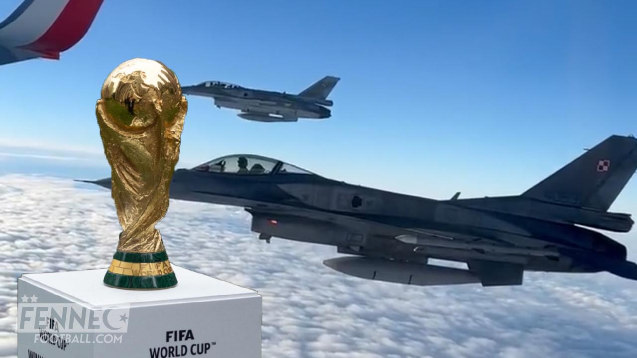 Incroyable ! Coupe du monde  - Une sélection nationale escortée par des avions de chasse