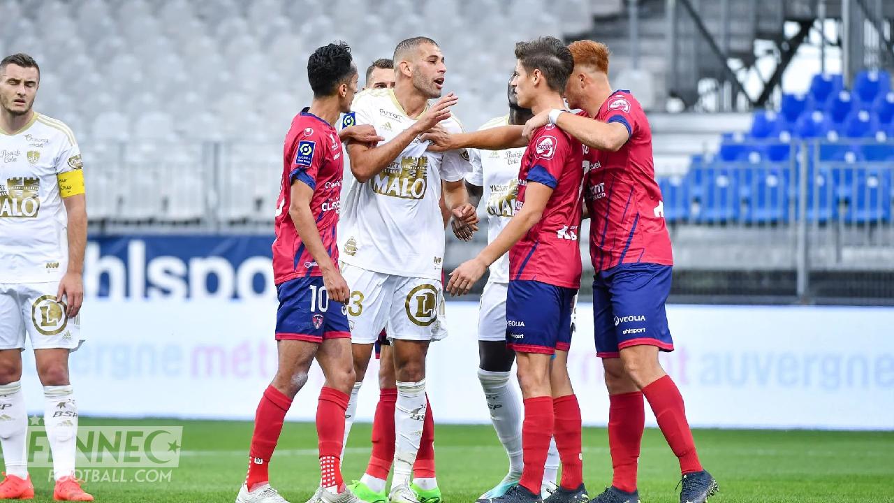 France : Slimani évincé par Brest ? Le coach brestois a tranché