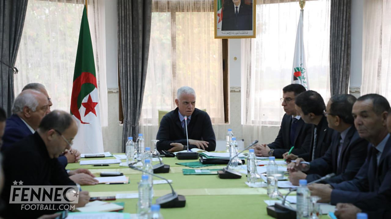 Algérie : gros scandale au sein de la FAF (vidéo)