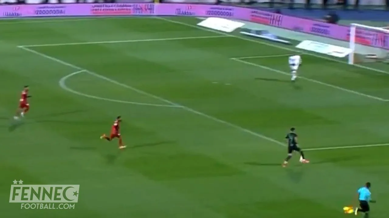 Riyad Mahrez éblouit à nouveau en Arabie Saoudite avec un contrôle magistral (Vidéo)
