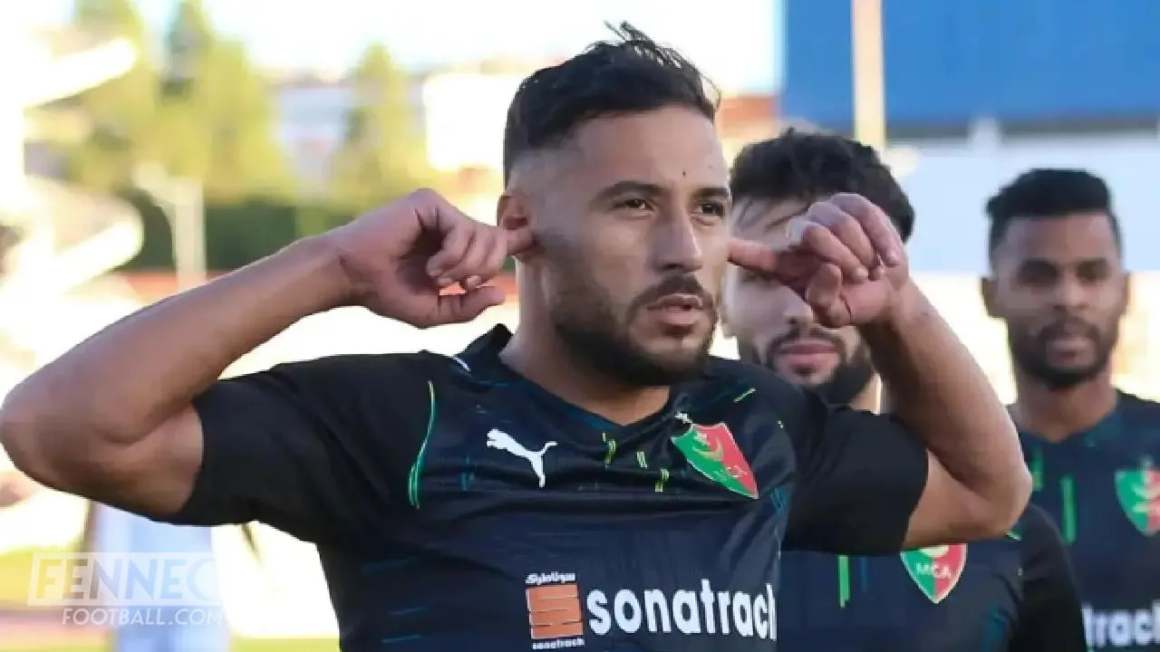 Algérie : le geste obscène de Youcef Belaili laisse sans voix (Vidéo)