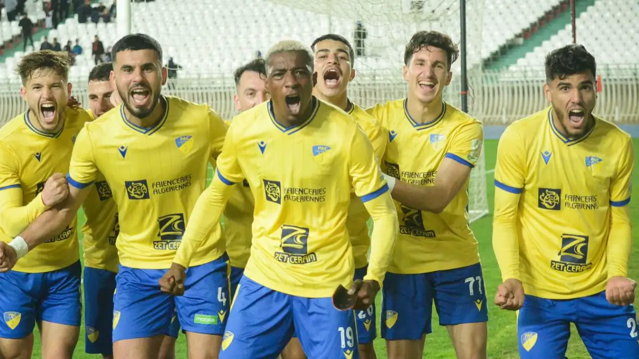 L'USMA humiliée par le Paradou AC : les supporters font une descente à l'entrainement et menacent les joueurs !