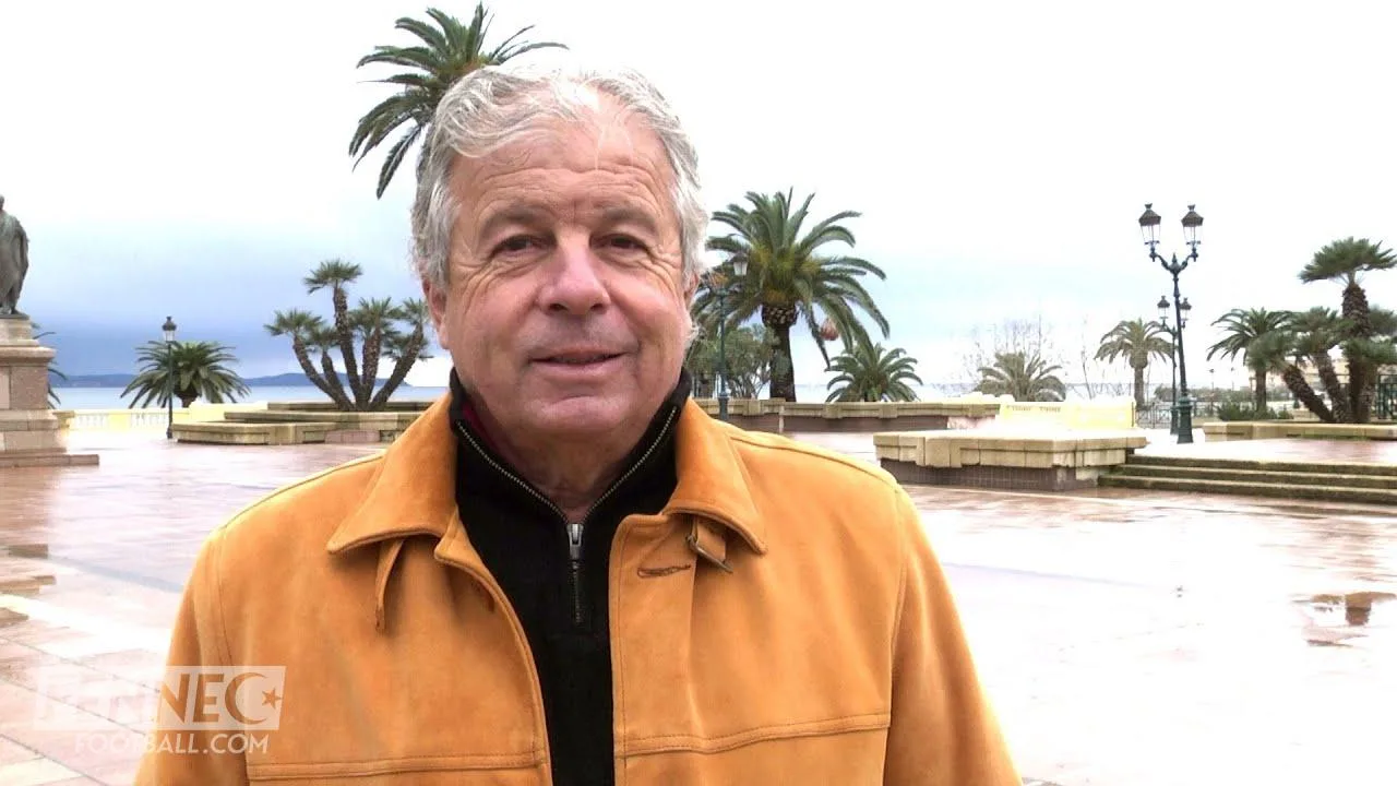 Jean Michel Cavalli, l'ancien entraineur de l'équipe d'Algérie humilié