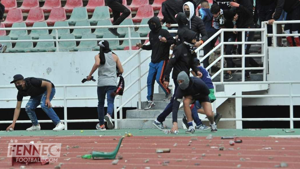 Le stade Chahid Hamlaoui ravagé par les émeutes des supporters ! (Vidéo)