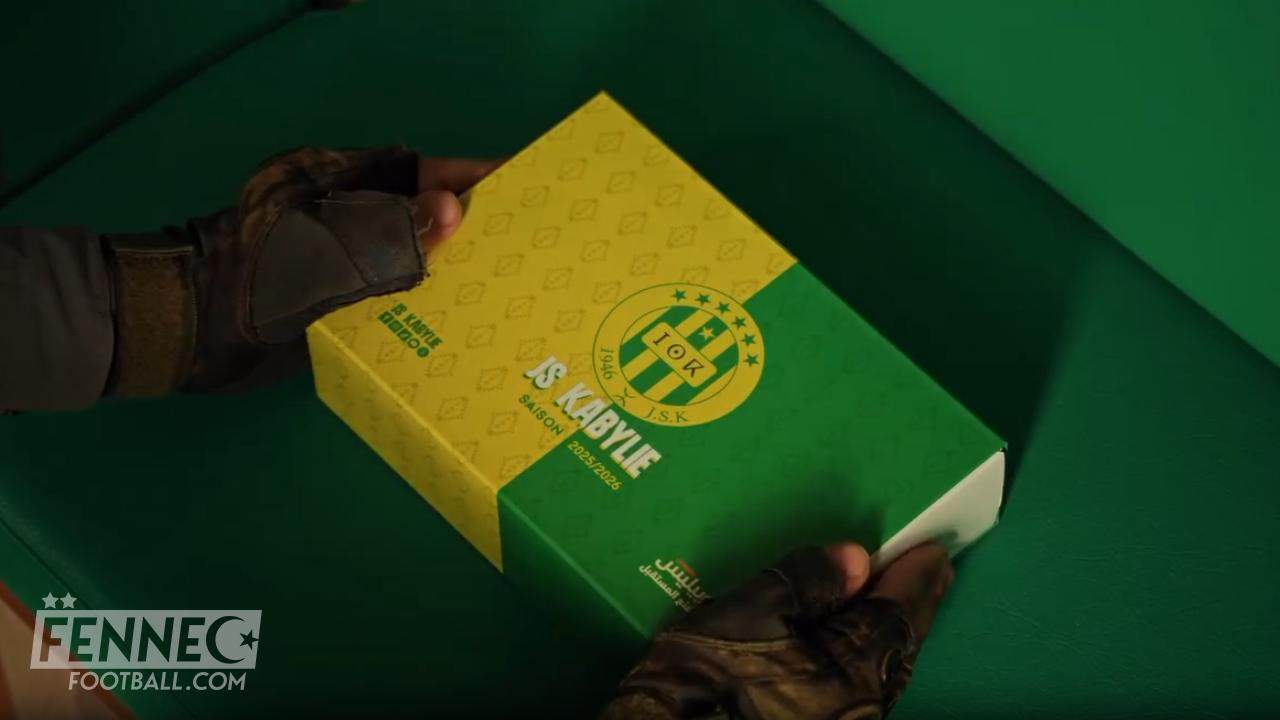 Officiel : la JSK dévoile son nouveau maillot