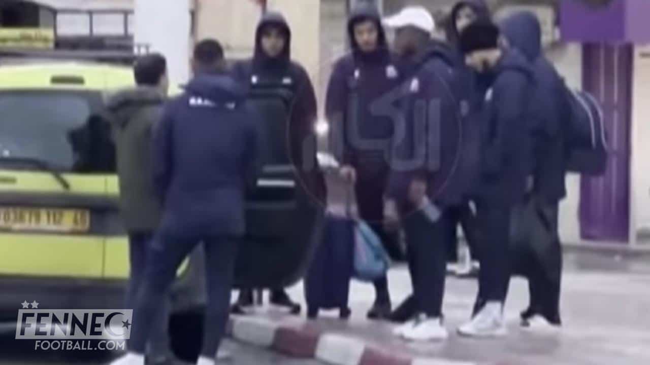 Ligue 1, Algérie : une scène totalement lunaire d'un club fait le buzz (Vidéo)
