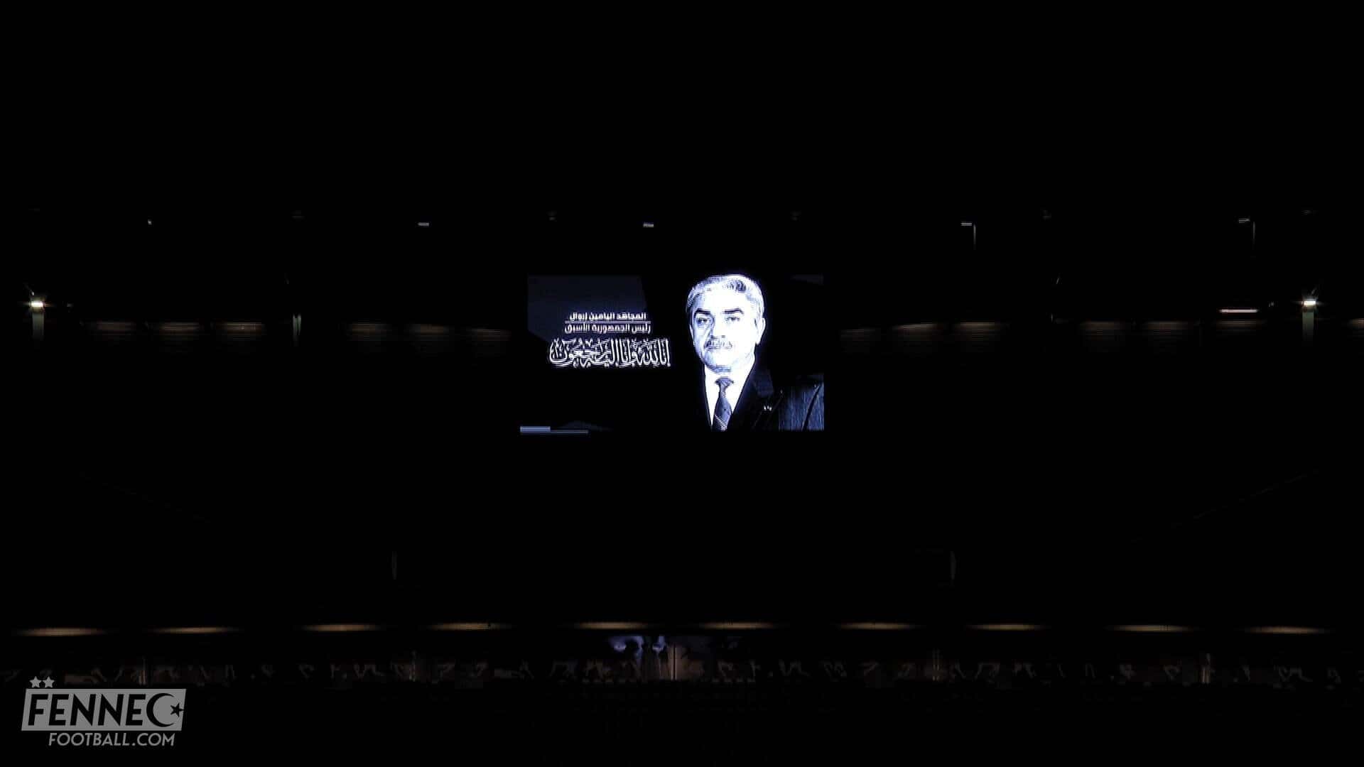 Algérie – Uruguay : un hommage marquant à Zeroual fait sensation