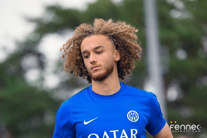 Mercato : Trois formations françaises sur Yanis Massolin