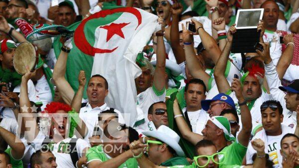 Supporters algeriens équipe Algérie Mounir Bessah Nasreddine Zahafi fédér Ould Makhloufi