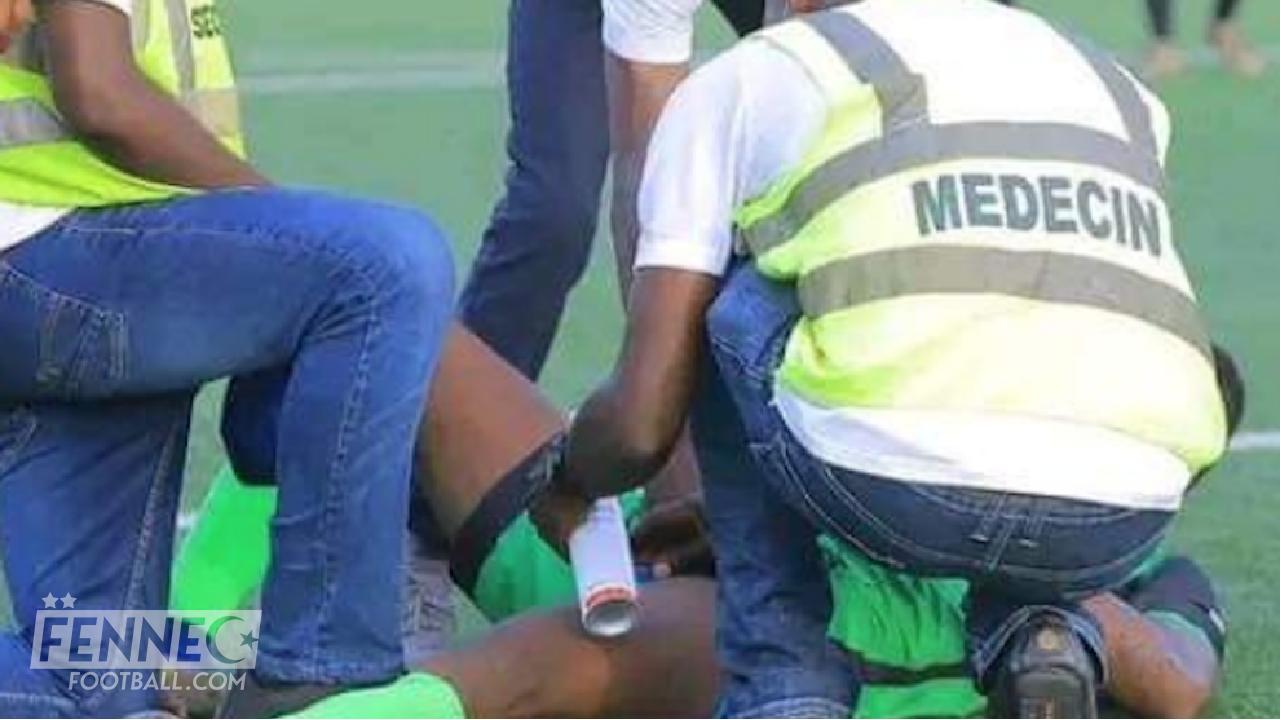 Football/décès : Un joueur du Racing club d'Abidjan s'écroule en plein  match