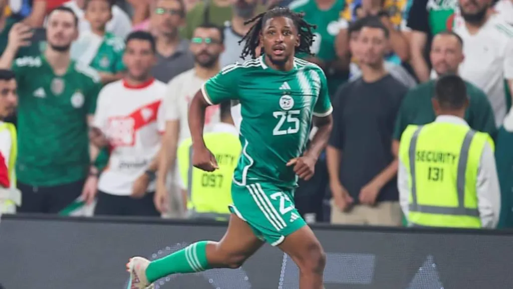 Yasser Larouci équipe d'Algérie