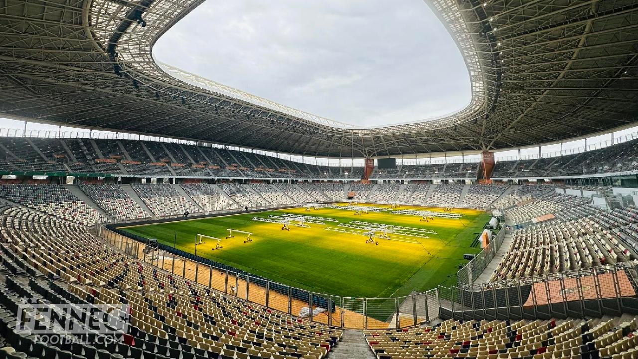 stade 5 juillet Nelson Mandela Baraki championnat Algérie lait